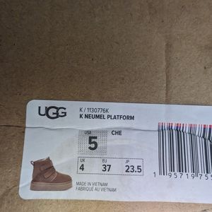 Size 5 ugg booties